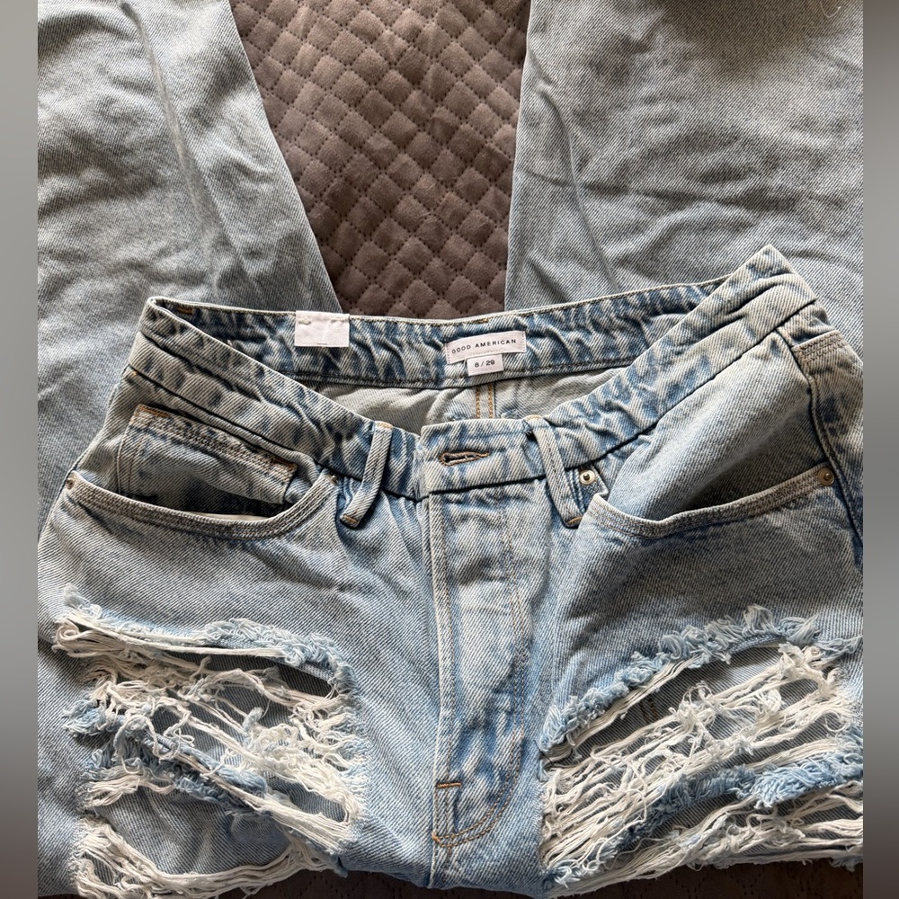 Good American Good 90’s Light Blue Distressed Denim Jeans